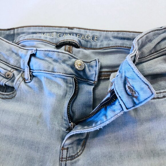 American Eagle Next Level Stretch Low Rise Distressed Flare Jeans Size 2 Regular - Picture 4 of 16